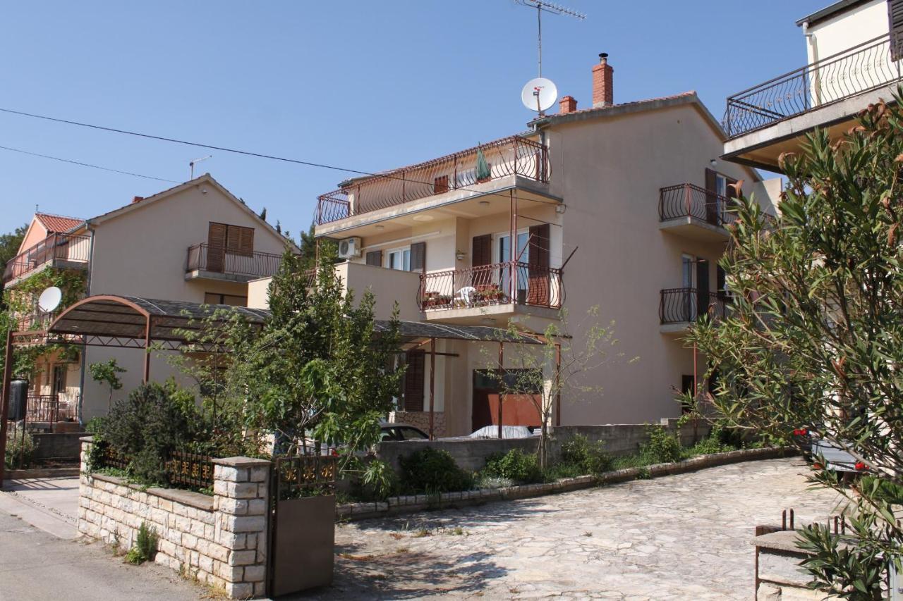 Apartments With A Parking Space Srima - Vodice, Vodice - 6099 Eksteriør billede