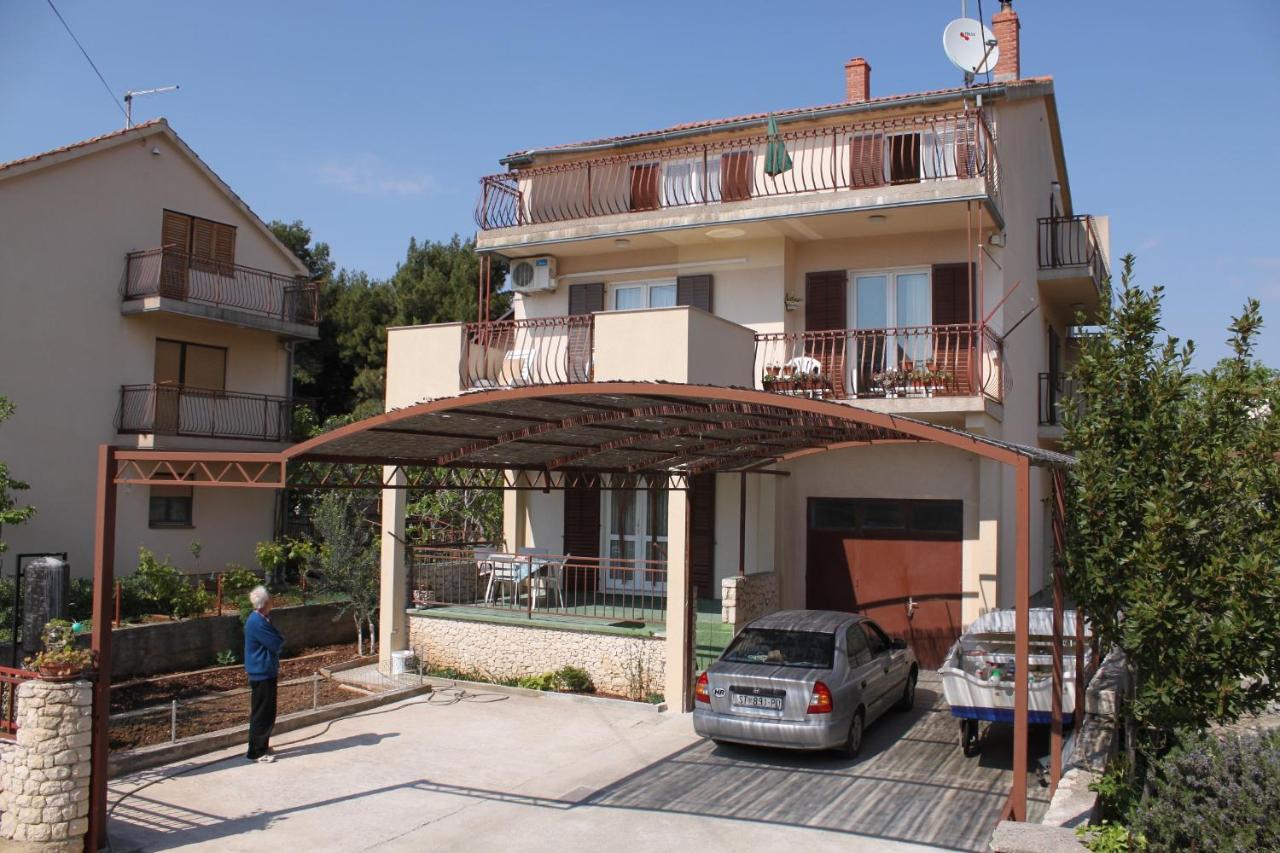 Apartments With A Parking Space Srima - Vodice, Vodice - 6099 Eksteriør billede
