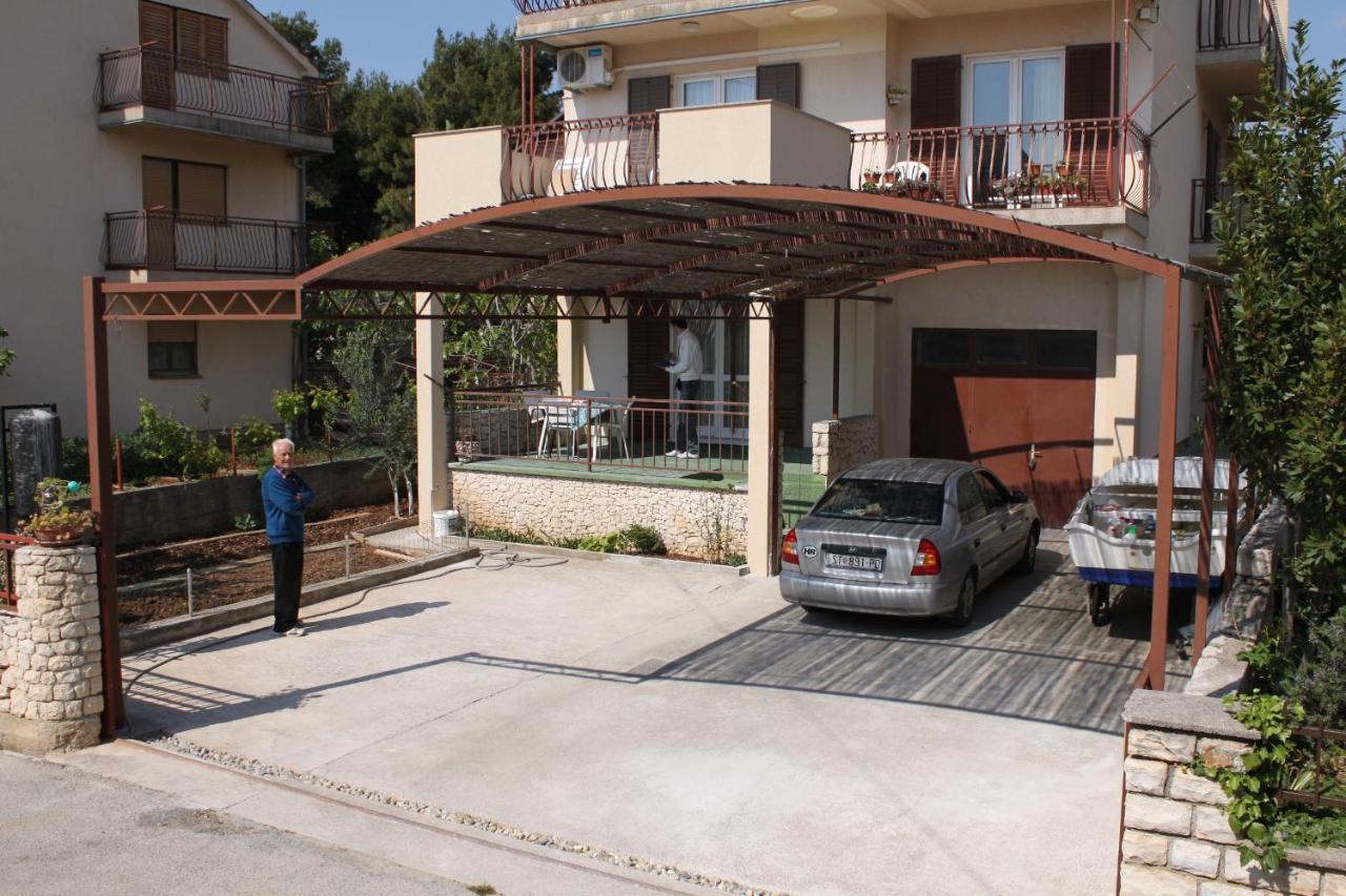 Apartments With A Parking Space Srima - Vodice, Vodice - 6099 Eksteriør billede